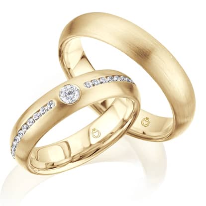 trauringspezialisten-trauringe-eheringe-gelbgold-mit-diamanten-TS9249